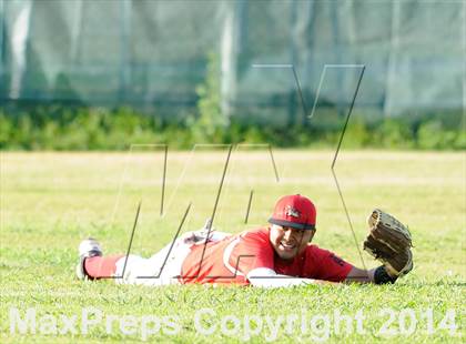 Thumbnail 1 in Cantwell-Sacred Heart vs. Artesia (St. Paul Tournament) photogallery.
