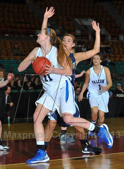 Thumbnail 3 in Highlands Ranch vs. Ralston Valley (CHSAA 5A Great 8) photogallery.