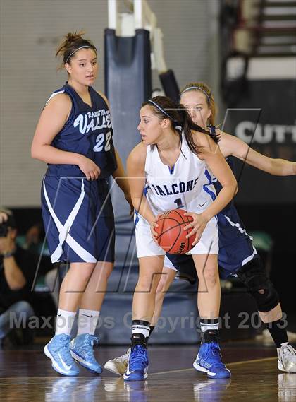 Thumbnail 3 in Highlands Ranch vs. Ralston Valley (CHSAA 5A Great 8) photogallery.