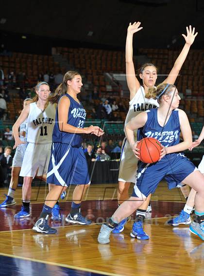 Thumbnail 2 in Highlands Ranch vs. Ralston Valley (CHSAA 5A Great 8) photogallery.