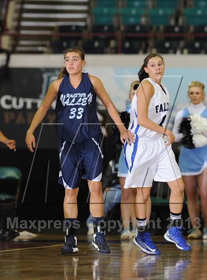 Thumbnail 2 in Highlands Ranch vs. Ralston Valley (CHSAA 5A Great 8) photogallery.