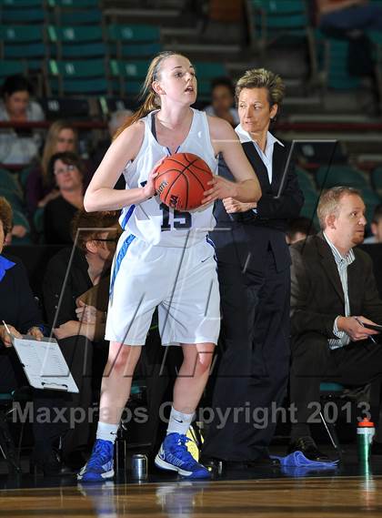 Thumbnail 2 in Highlands Ranch vs. Ralston Valley (CHSAA 5A Great 8) photogallery.