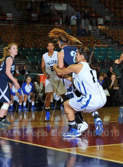 Thumbnail 2 in Highlands Ranch vs. Ralston Valley (CHSAA 5A Great 8) photogallery.