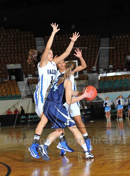 Thumbnail 1 in Highlands Ranch vs. Ralston Valley (CHSAA 5A Great 8) photogallery.
