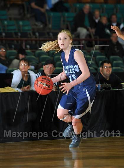 Thumbnail 2 in Highlands Ranch vs. Ralston Valley (CHSAA 5A Great 8) photogallery.