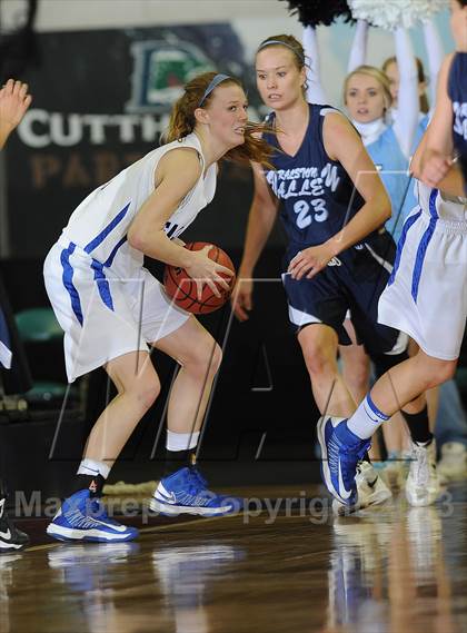 Thumbnail 1 in Highlands Ranch vs. Ralston Valley (CHSAA 5A Great 8) photogallery.