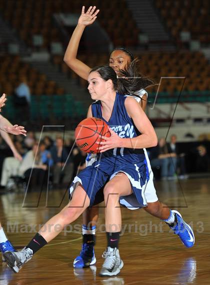 Thumbnail 1 in Highlands Ranch vs. Ralston Valley (CHSAA 5A Great 8) photogallery.
