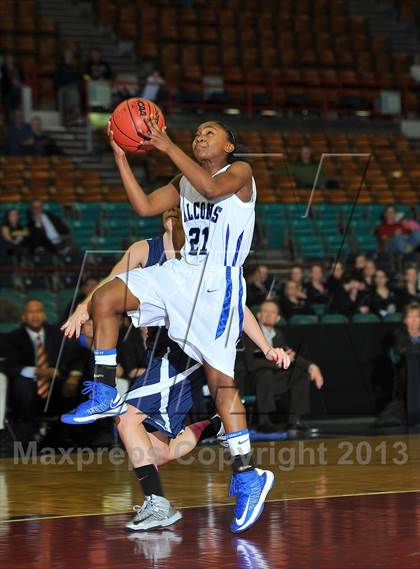 Thumbnail 2 in Highlands Ranch vs. Ralston Valley (CHSAA 5A Great 8) photogallery.