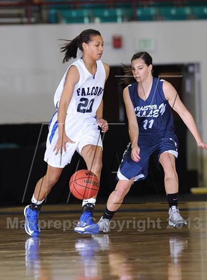 Thumbnail 2 in Highlands Ranch vs. Ralston Valley (CHSAA 5A Great 8) photogallery.