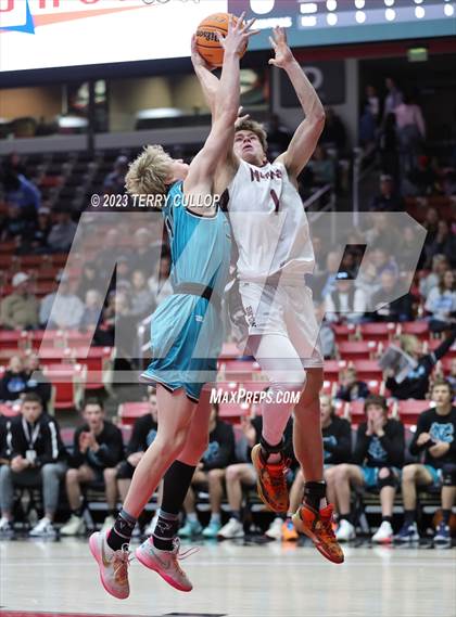 Thumbnail 2 in Canyon View vs. Morgan (UHSAA 3A Consolation Game) photogallery.