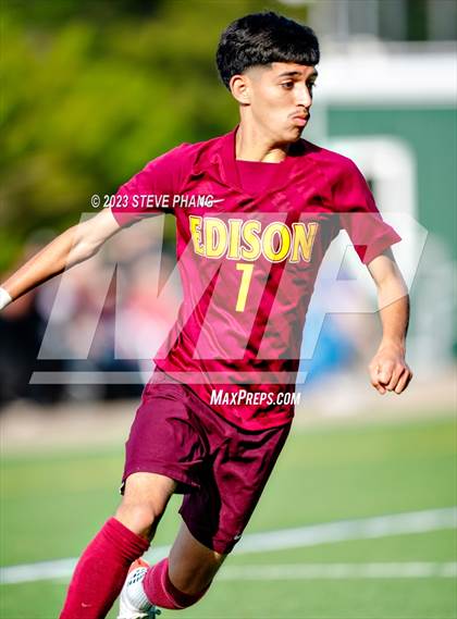Thumbnail 3 in Laguna Creek vs. Edison photogallery.