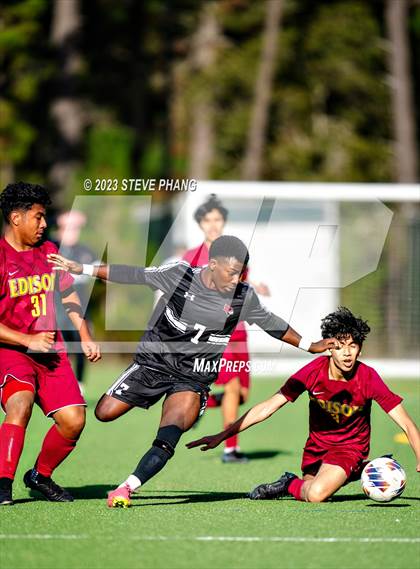 Thumbnail 2 in Laguna Creek vs. Edison photogallery.
