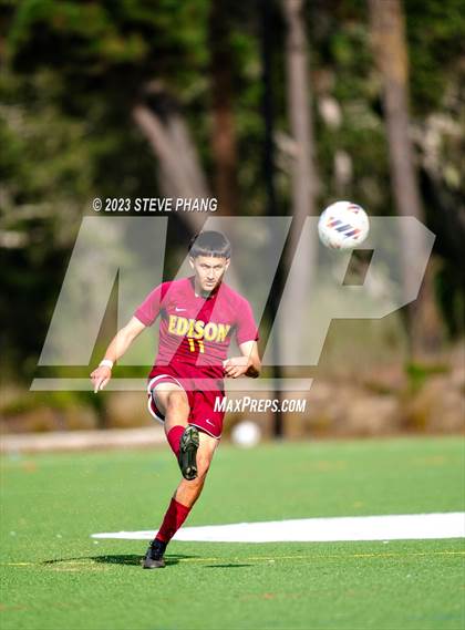 Thumbnail 3 in Laguna Creek vs. Edison photogallery.