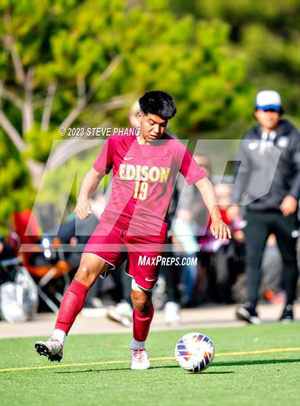 Thumbnail 1 in Laguna Creek vs. Edison photogallery.