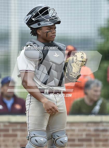 Thumbnail 3 in Brother Rice vs. Chicago Mt. Carmel photogallery.