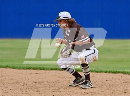 Thumbnail 3 in Brother Rice vs. Chicago Mt. Carmel photogallery.