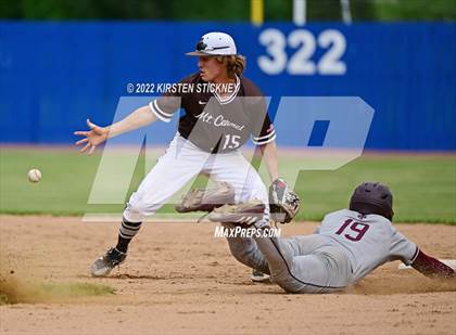 Thumbnail 1 in Brother Rice vs. Chicago Mt. Carmel photogallery.