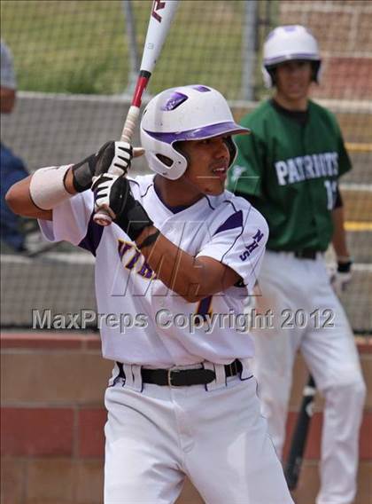 Thumbnail 3 in Colorado Senior 4A-5A All-State Game photogallery.