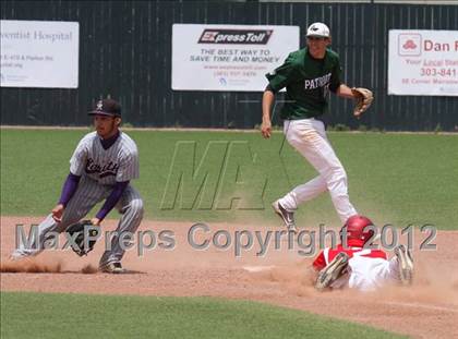 Thumbnail 3 in Colorado Senior 4A-5A All-State Game photogallery.