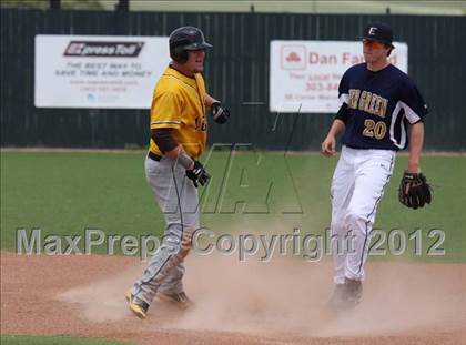 Thumbnail 2 in Colorado Senior 4A-5A All-State Game photogallery.