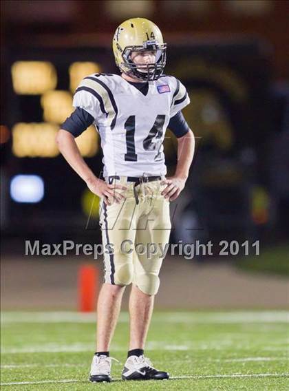 Thumbnail 3 in Nederland vs. Dawson (4A Region III Division I Regional) photogallery.