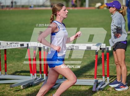 Thumbnail 3 in Rosehill Eagles Relays (3200M) photogallery.