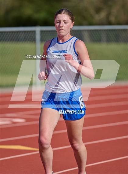 Thumbnail 2 in Rosehill Eagles Relays (3200M) photogallery.