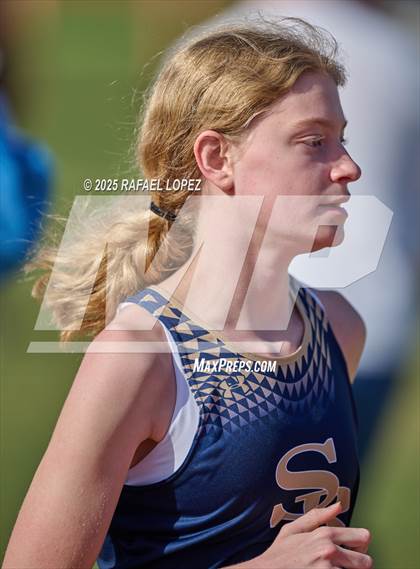 Thumbnail 3 in Rosehill Eagles Relays (3200M) photogallery.