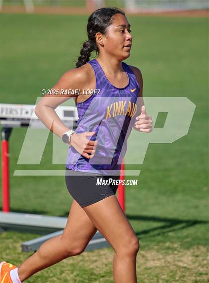 Thumbnail 3 in Rosehill Eagles Relays (3200M) photogallery.