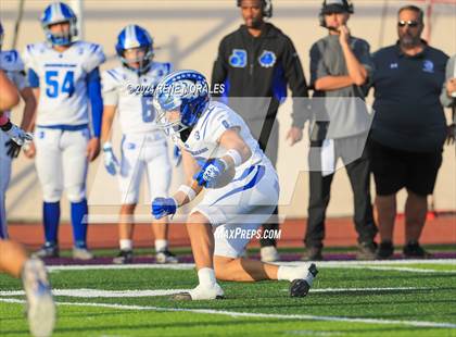 Thumbnail 3 in Burbank vs Hoover photogallery.