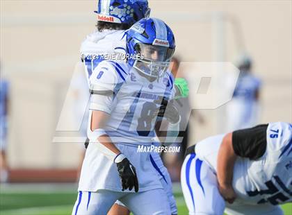 Thumbnail 3 in Burbank vs Hoover photogallery.