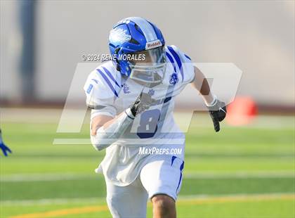 Thumbnail 1 in Burbank vs Hoover photogallery.