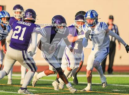 Thumbnail 3 in Burbank vs Hoover photogallery.