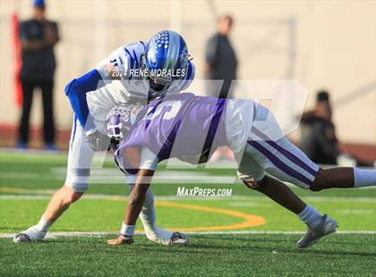 Thumbnail 1 in Burbank vs Hoover photogallery.