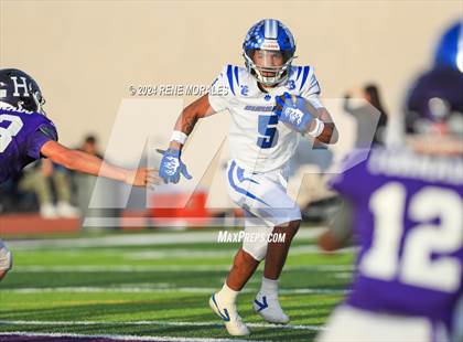 Thumbnail 3 in Burbank vs Hoover photogallery.