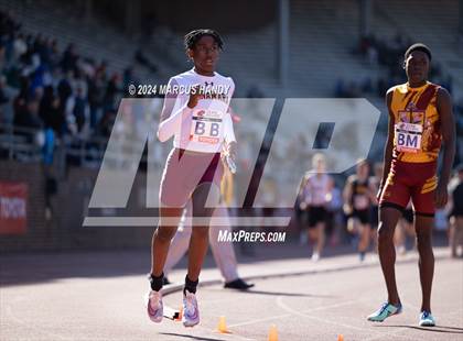 Thumbnail 2 in Penn Relays (4 x 800 Meter) photogallery.