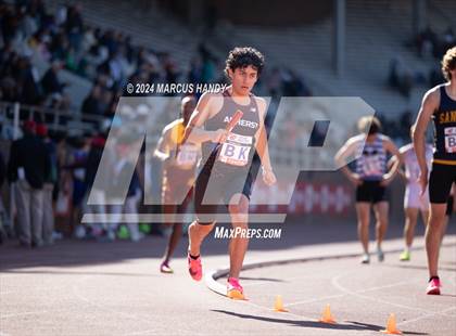 Thumbnail 3 in Penn Relays (4 x 800 Meter) photogallery.