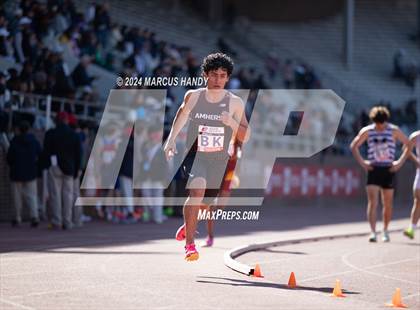 Thumbnail 1 in Penn Relays (4 x 800 Meter) photogallery.