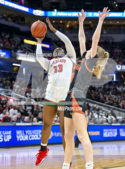 Thumbnail 2 in Warsaw vs. Lawrence North (IHSAA 4A State Final) photogallery.