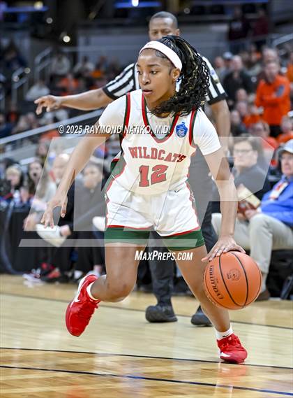 Thumbnail 2 in Warsaw vs. Lawrence North (IHSAA 4A State Final) photogallery.