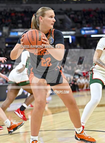 Thumbnail 3 in Warsaw vs. Lawrence North (IHSAA 4A State Final) photogallery.