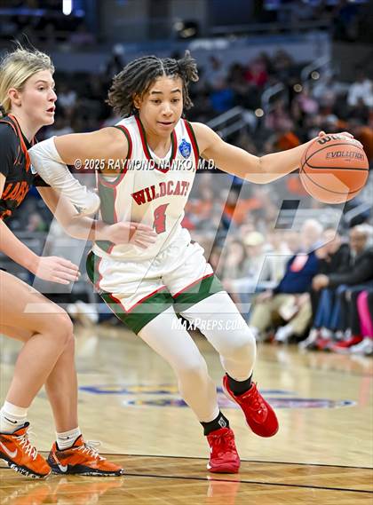 Thumbnail 3 in Warsaw vs. Lawrence North (IHSAA 4A State Final) photogallery.