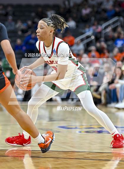 Thumbnail 3 in Warsaw vs. Lawrence North (IHSAA 4A State Final) photogallery.
