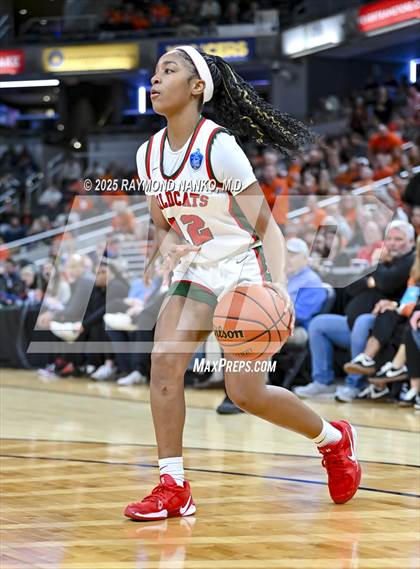 Thumbnail 1 in Warsaw vs. Lawrence North (IHSAA 4A State Final) photogallery.