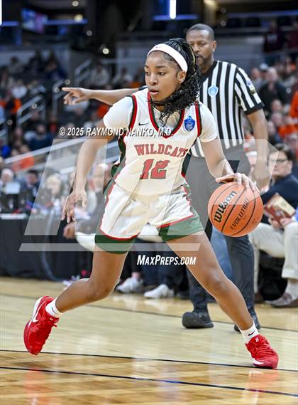Thumbnail 1 in Warsaw vs. Lawrence North (IHSAA 4A State Final) photogallery.