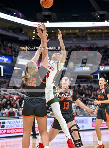 Thumbnail 3 in Warsaw vs. Lawrence North (IHSAA 4A State Final) photogallery.