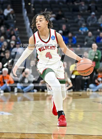 Thumbnail 2 in Warsaw vs. Lawrence North (IHSAA 4A State Final) photogallery.