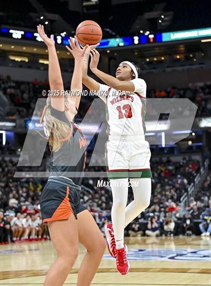 Thumbnail 1 in Warsaw vs. Lawrence North (IHSAA 4A State Final) photogallery.
