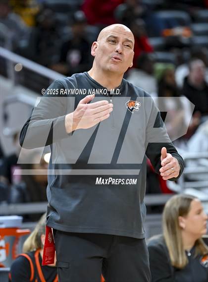 Thumbnail 3 in Warsaw vs. Lawrence North (IHSAA 4A State Final) photogallery.