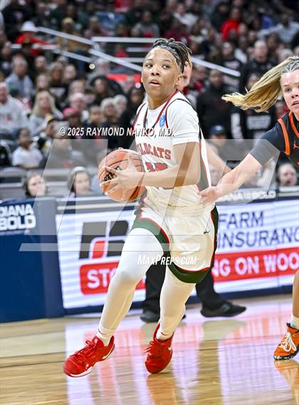 Thumbnail 2 in Warsaw vs. Lawrence North (IHSAA 4A State Final) photogallery.